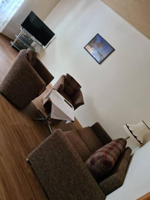 Gemuetliche Ferienwohnung Am Waldrand Elgersburg Luaran gambar