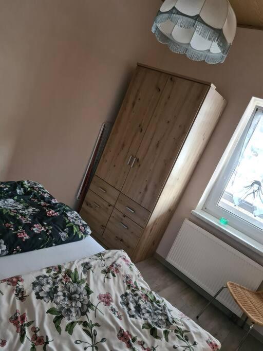 Gemuetliche Ferienwohnung Am Waldrand Elgersburg Luaran gambar