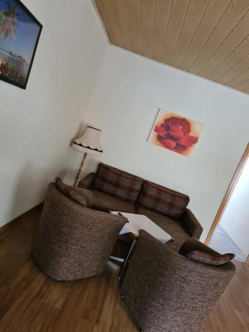 Gemuetliche Ferienwohnung Am Waldrand Elgersburg Luaran gambar